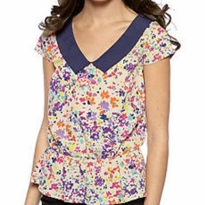 Floral Blouse Peter Pan Collar
Cinched Waist